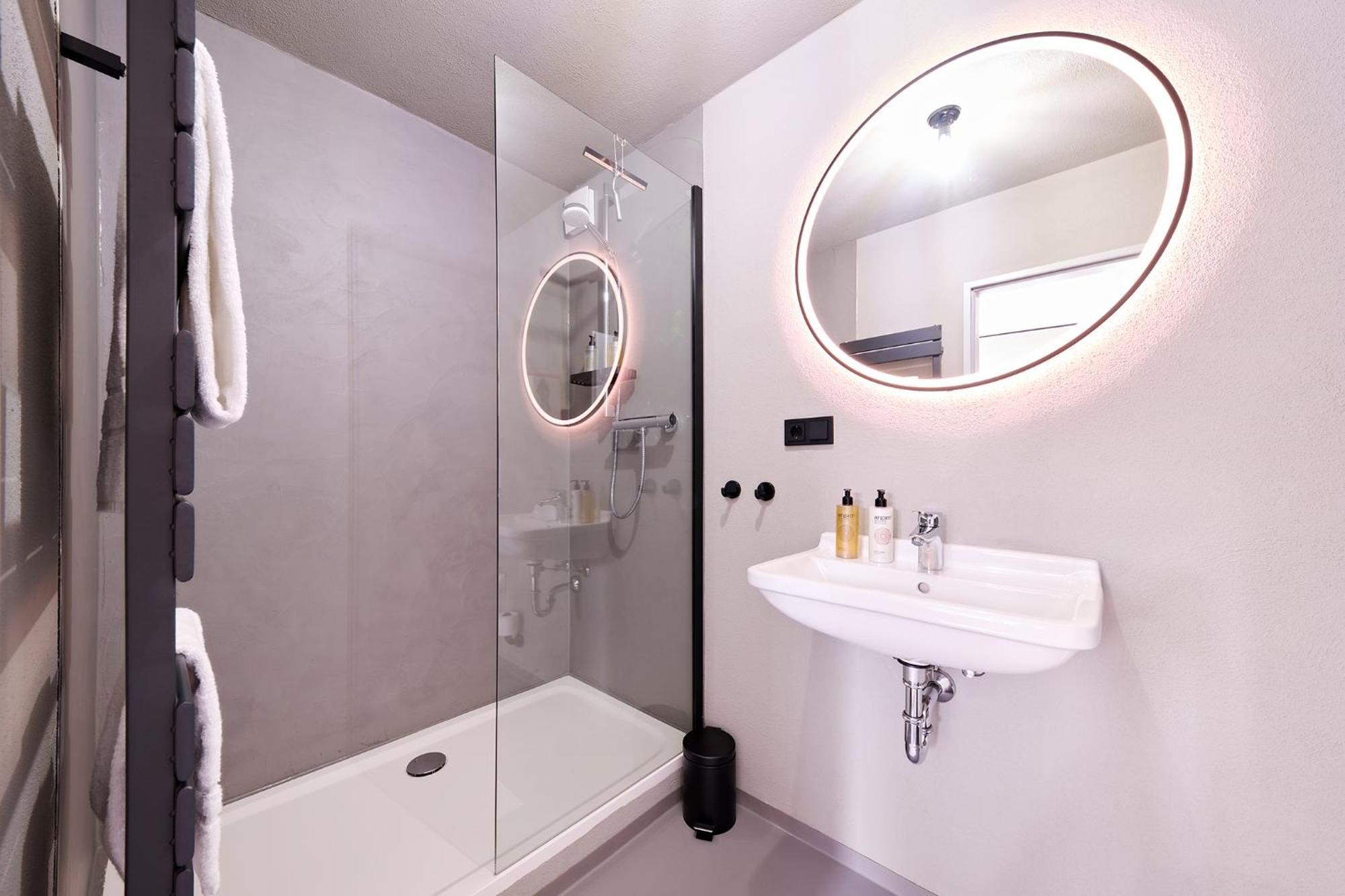 Xzllenz Kueche Bad S-Bahn Parken Smart-Tv Wellbeing Apartment Neunkirchen am Sand Екстериор снимка