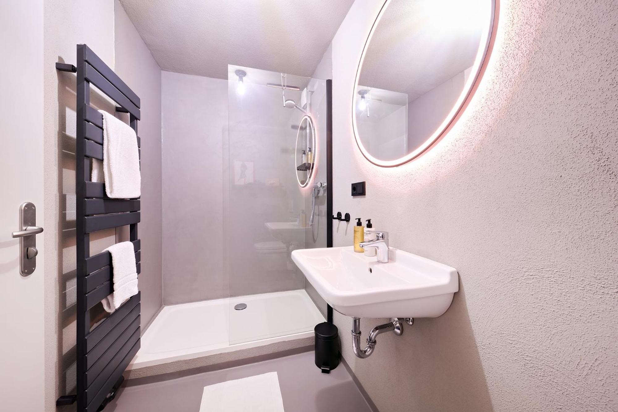 Xzllenz Kueche Bad S-Bahn Parken Smart-Tv Wellbeing Apartment Neunkirchen am Sand Екстериор снимка